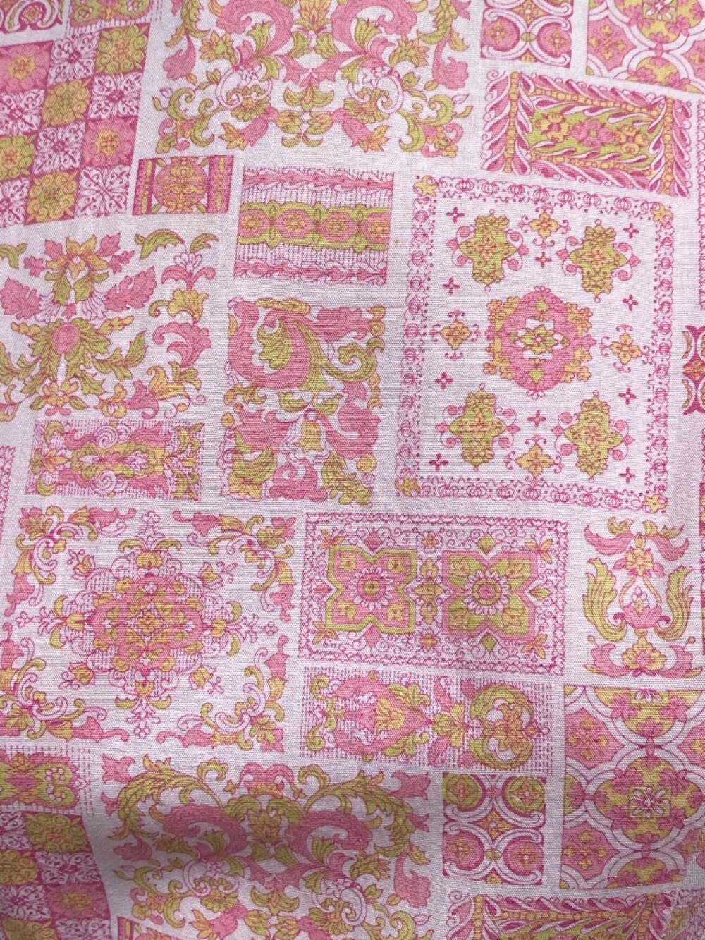 Vintage 1960s Soft Cotton Floral Pink & Lime Grn Dress - Size 38 Bust/28 Waist - Picture 2 of 4